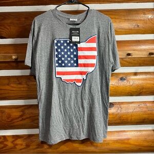 Patriotic Gray T-Shirt with USA Map Design‎
